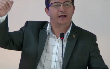 Vereador Dr. Eduardo Ribeiro denuncia problemas no transporte escolar e cobra melhorias em estrada da zona rural de Grajaú