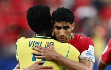 Vinícius Júnior admite atuação ruim do Brasil: "Precisamos melhorar"