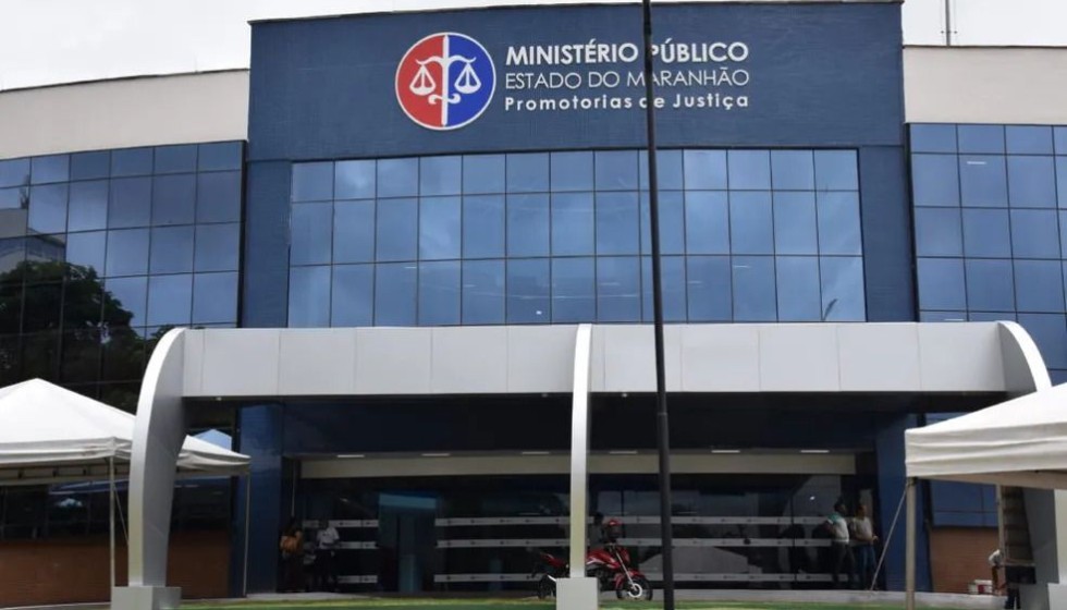 Homem é condenado a 18 anos por matar companheira na frente dos filhos em Arame