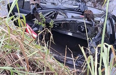 Quatro mulheres morrem após carro sair da pista e cair em lago na BR-226, em Grajaú